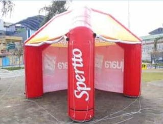 tenda inflavel com cortina