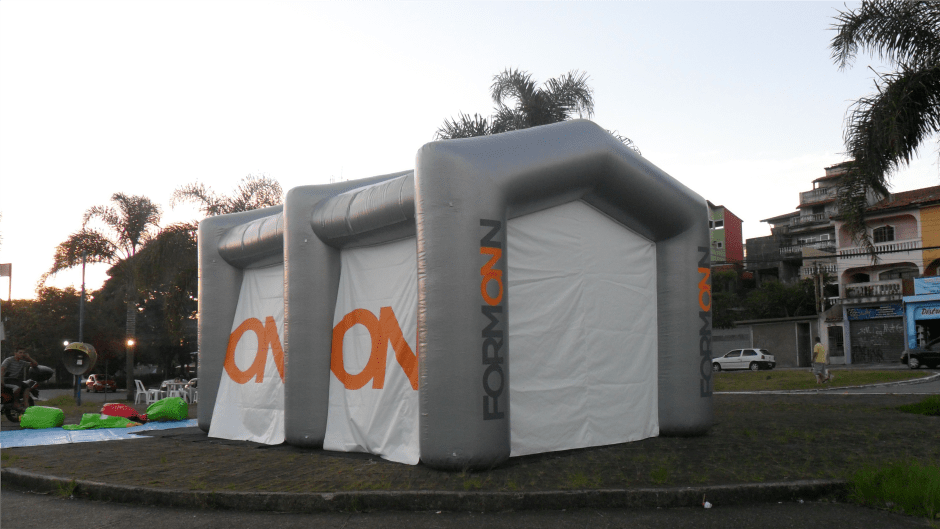 tenda inflavel academia